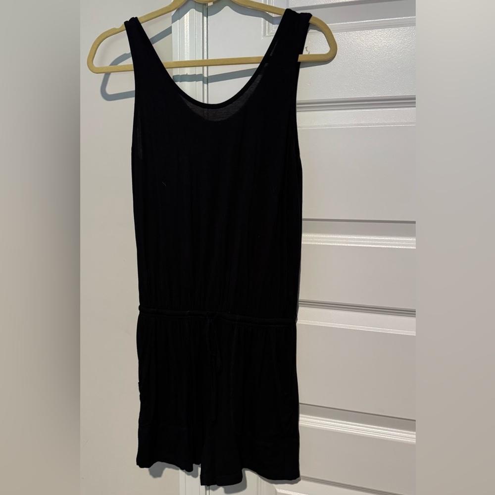 Amazon Black Sleeveless Jumpsuit